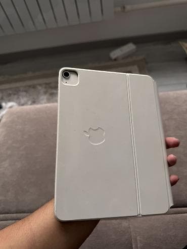 Планшеты: Планшет, Apple, память 256 ГБ, 10" - 11", Wi-Fi, Б/у, Классический цвет - Белый — 10