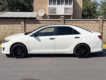 куда: Toyota Camry: 2013 г., 2.5 л, Автомат, Бензин, Седан — 5