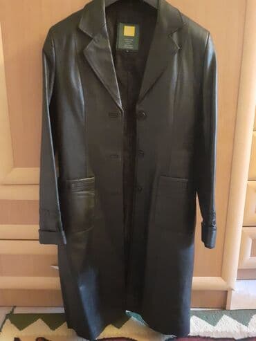 Срочно продаю сюртук кожаный в идеальном состоянии на 42-44 размеры