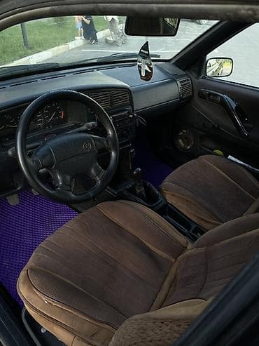 лиса на колесах: Volkswagen Passat Variant: 1996 г., 2 л, Механика, Бензин, Универсал — 8