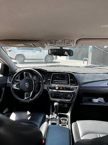 Продажа авто: Hyundai Sonata: 2017 г., 2 л, Автомат, Газ, Седан — 4