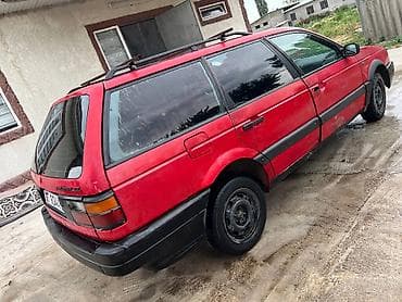 Volkswagen Passat Variant: 1988 г., 1.8 л, Кол менен иштөөчү, Бензин, Универсал — 3