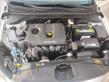 меняю дом на авто: Hyundai Elantra: 2017 г., Седан — 7