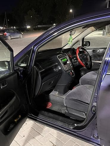 gak aion s: Honda Stream: 2002 г., 2 л, Автомат, Бензин, Универсал — 10