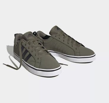 парные спортивные костюмы: Эркектердин кроссовкасы, 44, Adidas, Жаңы, түсү - Жашыл, Өзү алып кетүү — 1