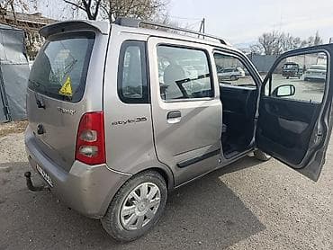 сузики авто: Suzuki Wagon R: 2005 г., 1.3 л, Автомат, Бензин — 4