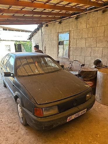 гак айон с: Volkswagen Passat: 1993 г. — 4