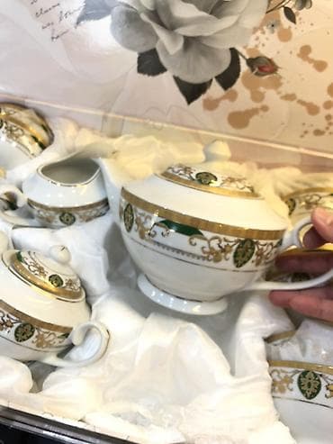 Дом и сад: Фарфоровый чайный сервиз в подарочном чемодане.
Новый! — 3