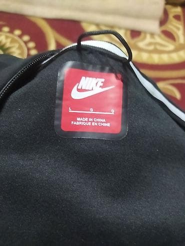 Личные вещи: Толстовка Nike с капюшоном и молнией спереди. обмен тоже интересно - — 2