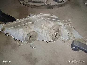 Передняя левая фара Toyota Оригинал