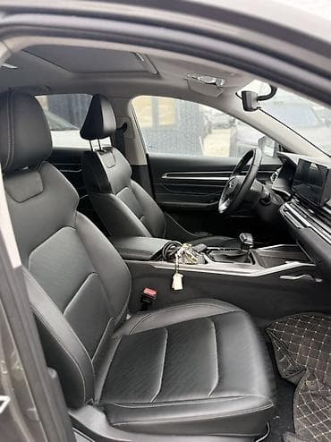 ambient light: Geely Emgrand: 2023 г., 1.5 л, Автомат, Бензин, Седан — 6