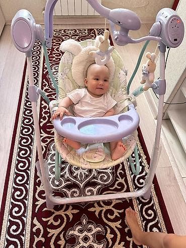 качеля подвесная: Продается электронная детская качеля-качалка с дугой и подвесными — 1