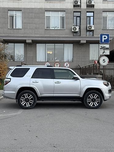 step: Toyota 4Runner: 2021 г., 4 л, Автомат, Бензин, Внедорожник — 4