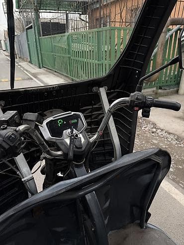 трёх колесный скутер: Мотороллер муравей Электро, 50 км, 1500 кг и более, Б/у — 2