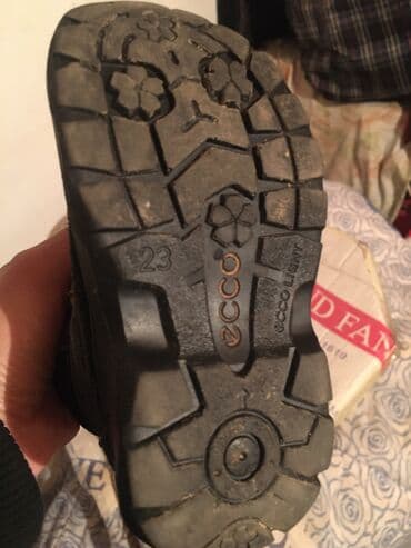 cat обувь: Ecco. Экко. Детские сапожки
Размер: 23
Оригинал — 2