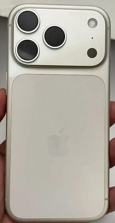 note 9 s: IPhone 17 Pro, Б/у, 256 ГБ, Серебристый — 1