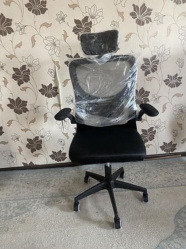 Укалоочу креслолор: Офис креслолор, Дөңгөлөктүү, түсү - Кара — 1