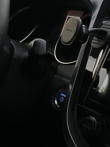 byd e2 2022: Toyota Camry: 2019 г., 2.5 л, Автомат, Гибрид, Седан — 9