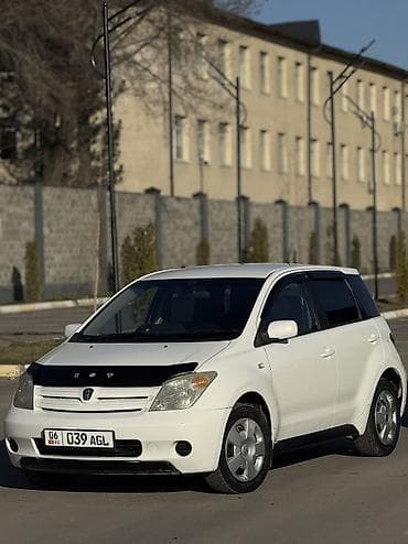 Toyota Ist: 2003 г., Бензин, Хэтчбэк at lalafo.kg Toyota Ist: 2003 г., Бензин, Хэтчбэк