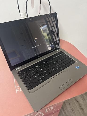 HP ноутбук 15" Характеристики: - Процессор: Intel Core i3 M330, 2.13