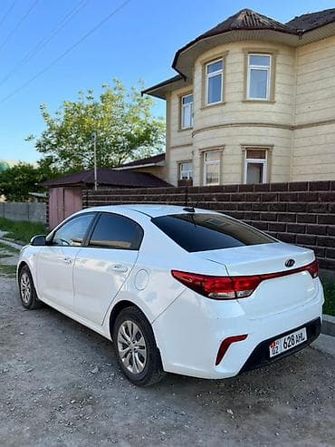 fh 500: Kia Rio: 2018 г., 1.4 л, Автомат, Бензин, Седан — 3