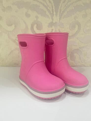 Комплекты одежды: Продаю! Детская обувь. Crocs оригинал! Состояние идеальное, носили — 1