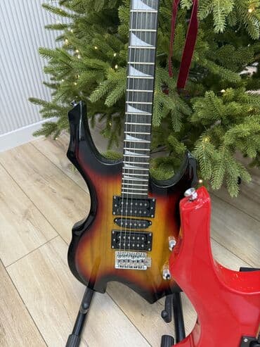 Паркет: Электрогитара в комплекте с комбоусилителем 20ват, струны, плотный — 4