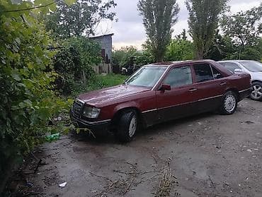 190e: Mercedes-Benz 190: 1989 г., 2 л, Механика, Бензин, Седан — 5