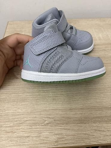 21 размер: Оригинал Nike Детские кроссовки Jordan (модель для малышей), покупали — 2