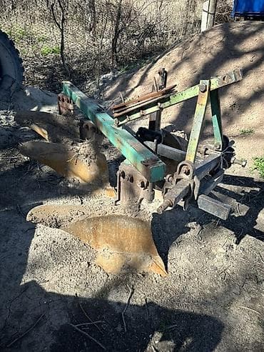 golf variant: Продаю плуг заводской в отличном состоянии без сварки. Цена 100,000т — 2