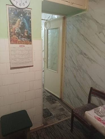 Батирлер: 1 бөлмө, 34 м², 8-мкр 104-серия, 1 кабат, Косметикалык оңдоо — 4