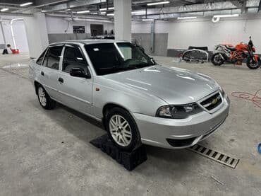 крыло нексия 1: Daewoo Nexia: 2010 г., Механика, Бензиновая — 1
