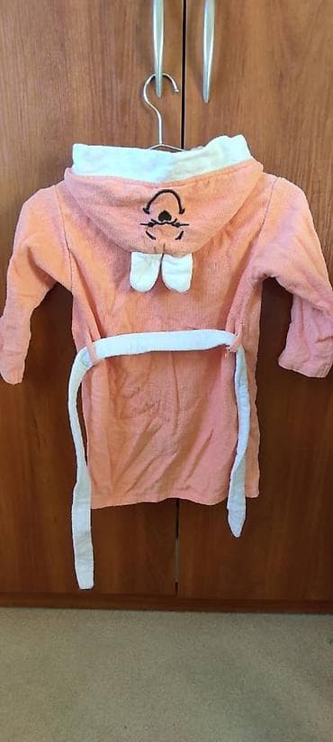 nike tech: Продаются детские вещи, б/у . В отличном состоянии. Цены и размеры — 2