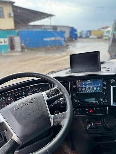 roewe rx8: Тягач, JAC, 2019 г., Без прицепа — 3