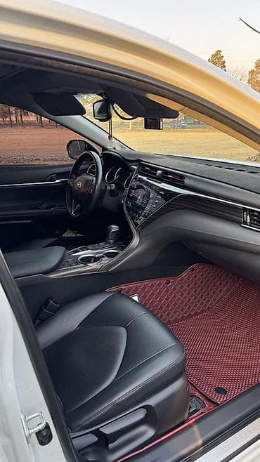 kia sephia: Toyota Camry: 2017 г., Автомат, Бензин, Седан — 7