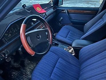 crown s180: Mercedes-Benz E-Class: 1992 г., 2 л, Механика, Седан — 3