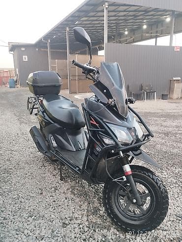 Кумурска мотороллер: Скутер/мопед 50–150 см³ (карбюраторный, вариатор). Черный цвет — 10