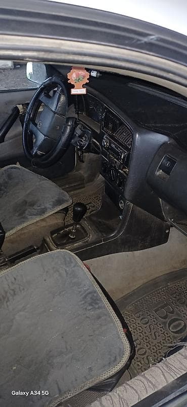 г бишкек портер 1: Volkswagen Passat: 1989 г., 1.8 л, Кол менен иштөөчү, Бензин, Седан — 5