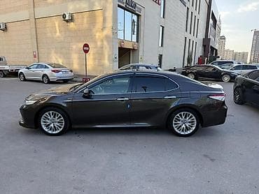 crown 2018: Toyota Camry: 2018 г., 2.5 л, Автомат, Гибрид, Седан — 6