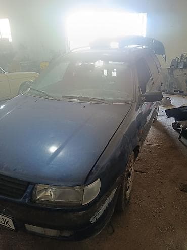 ауди 1994: Volkswagen Passat Variant: 1997 г., Универсал — 2