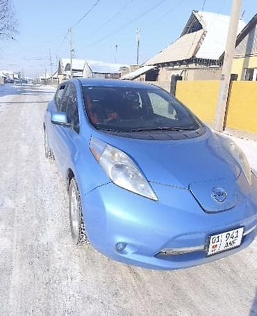 mini ev: Nissan Leaf: 2014 г., Электромобиль, Хэтчбэк — 3