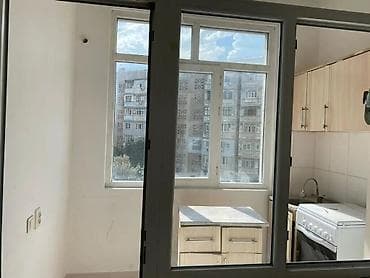 Кыймылсыз мүлк: 1 бөлмө, Кыймылсыз мүлк агенттиги, Чогуу жашоосу жок, Толугу менен эмереги бар — 1