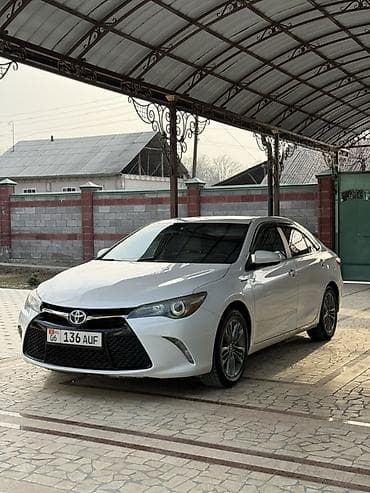 lexus 370: Toyota Camry: 2015 г., 2.5 л, Вариатор, Гибрид, Седан — 2