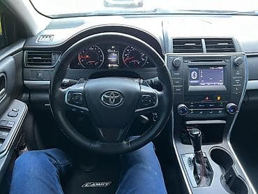 corolla 2016: Toyota Camry: 2017 г., 2.5 л, Автомат, Бензин, Седан — 8