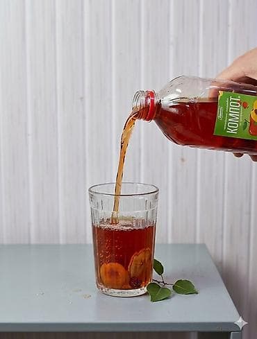 Компот «Фруктовый сад» в пластиковой бутылке с красной крышкой. - — 1