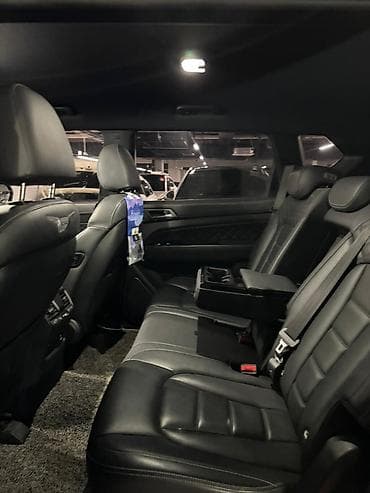 fit shuttle: Кроссовер/внедорожник, черный цвет кузова, черные диски. Установлен — 3