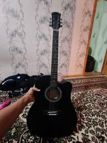 Комуздар: Акустическая гитара 6-струнная, корпус формата дредноут с вырезом — 8