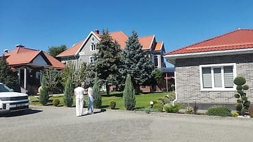 Дома: 1100 м², 15 комнат, Балкон застеклен, Бронированные двери, Видеонаблюдение — 2