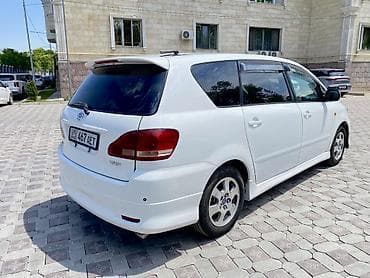 Продажа авто: Toyota Ipsum: 2001 г., 2.4 л, Автомат, Бензин, Минивэн — 5