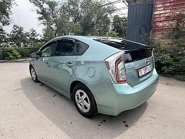 daf cf: Toyota Prius: 2013 г., 1.8 л, Вариатор, Гибрид, Хэтчбэк — 2